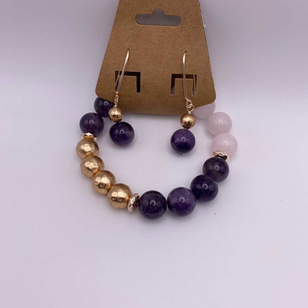 Juego de pulsera y zarcillos de amatista y cuarzo rosado